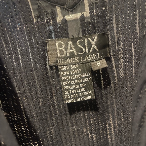 Basix Black Label. D5448A. V NECK SEQUIN MINI DRESS - Picture 7 of 8